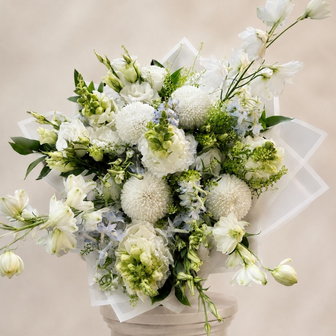 White Bloom Buket