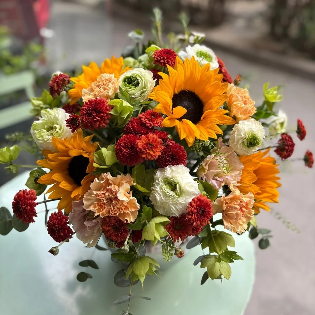 Top Vazoda Ayçiçekli Aranjman