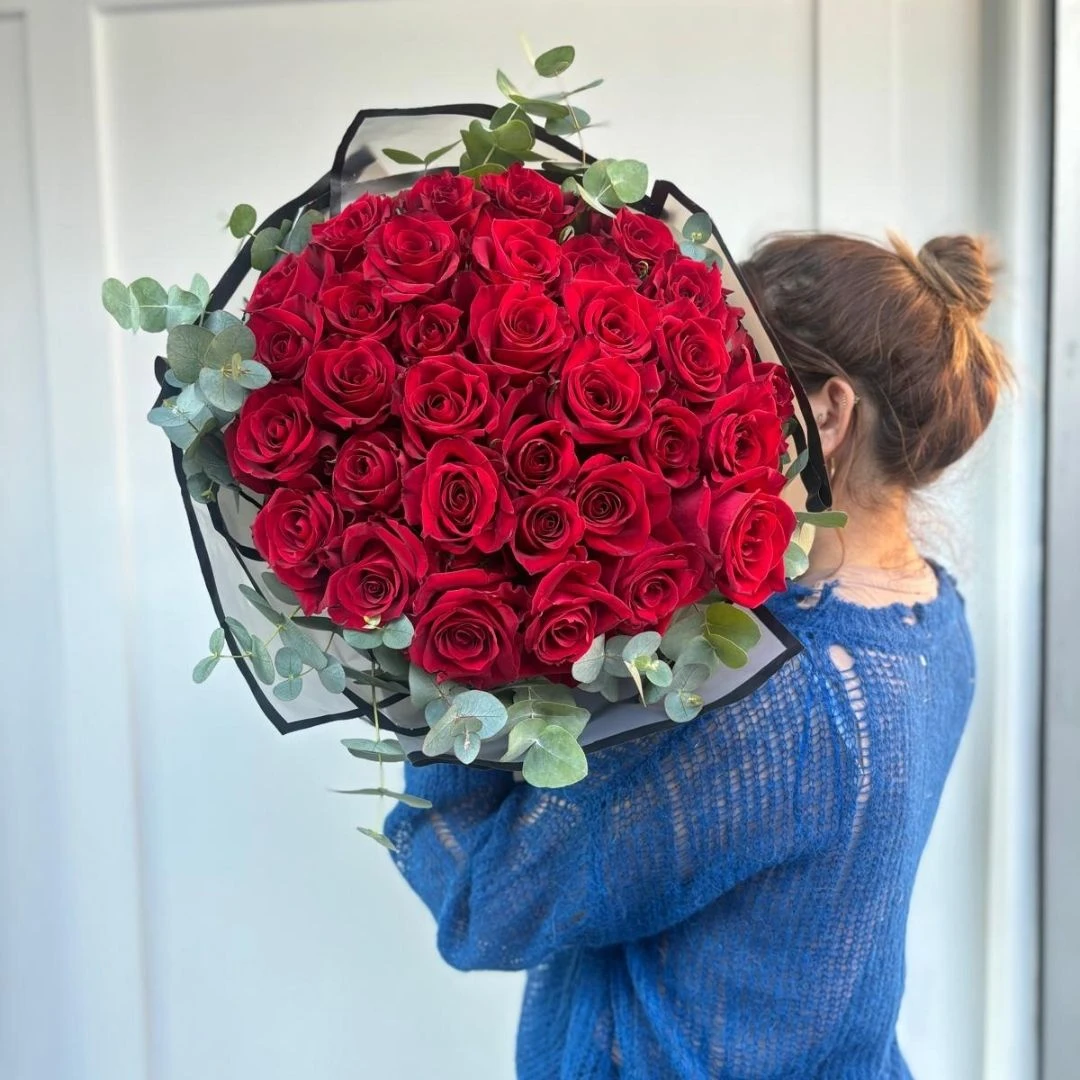 40'lı Kırmızı Gül Buketi